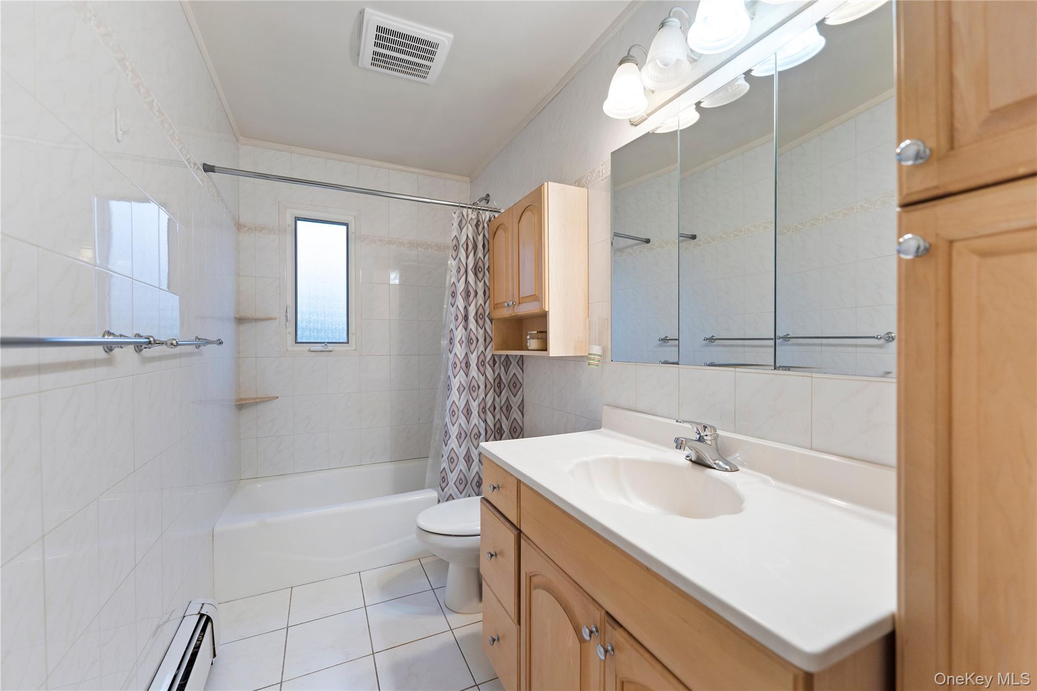 #11 photo, 627 Buxton Avenue, नासाउ काउंटी West Hempstead , NY 11552