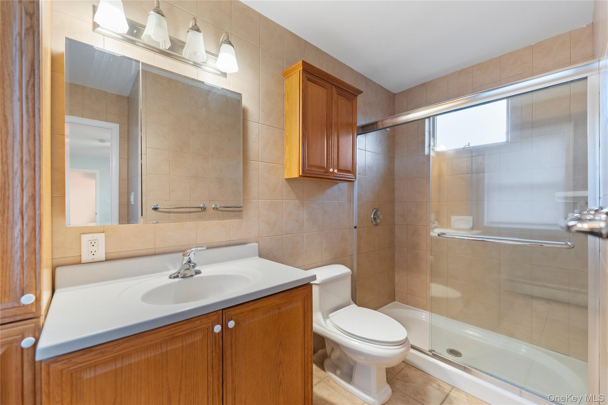 #15 photo, 627 Buxton Avenue, नासाउ काउंटी West Hempstead , NY 11552