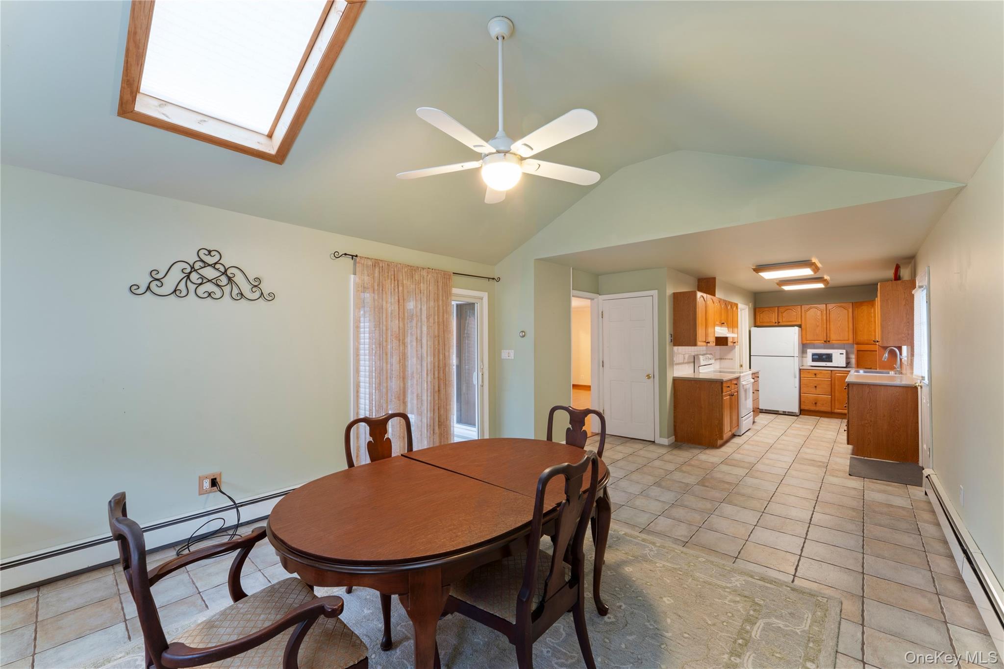 #8 photo, 627 Buxton Avenue, नासाउ काउंटी West Hempstead , NY 11552