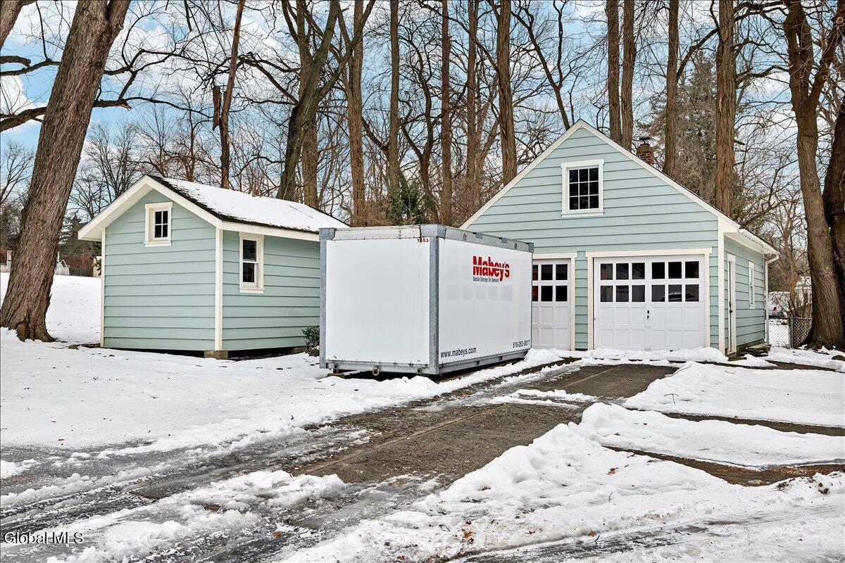 #21 photo, 251 N Greenbush Road, Troy , NY 12180