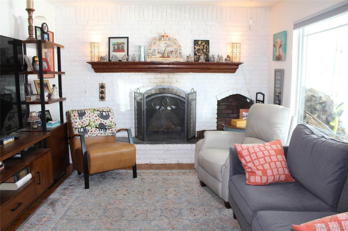 #2 photo, 32 Bellview Avenue, Brookhaven , NY 11719