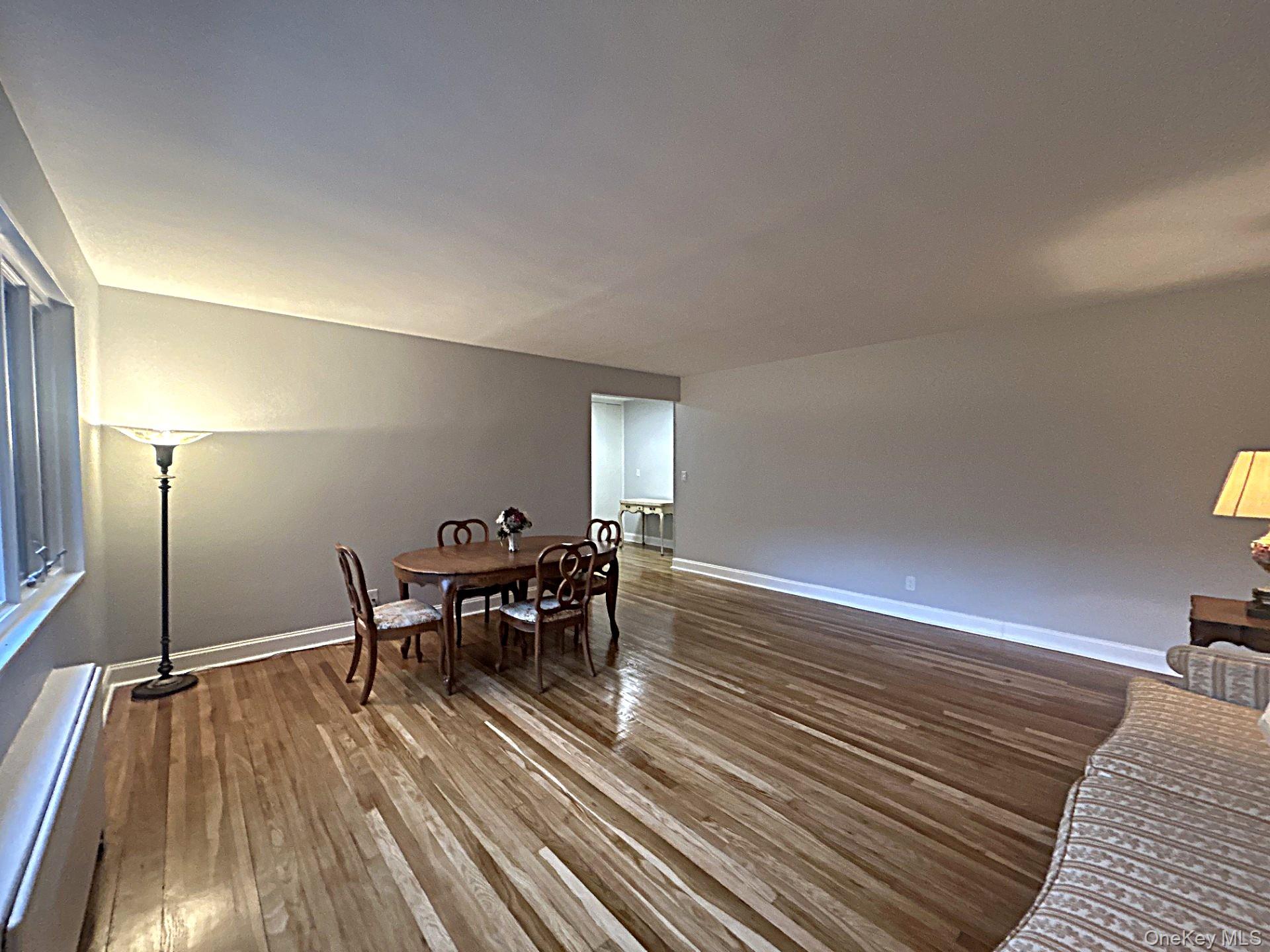 #11 photo, 70 Lawrence Court, 纽约州 White Plains , NY 10603