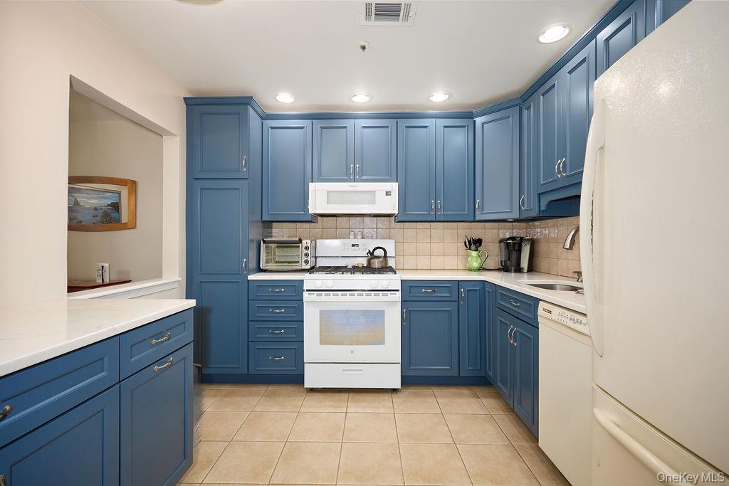 #5 photo, 1 Huntington Circle, Peekskill , NY 10566