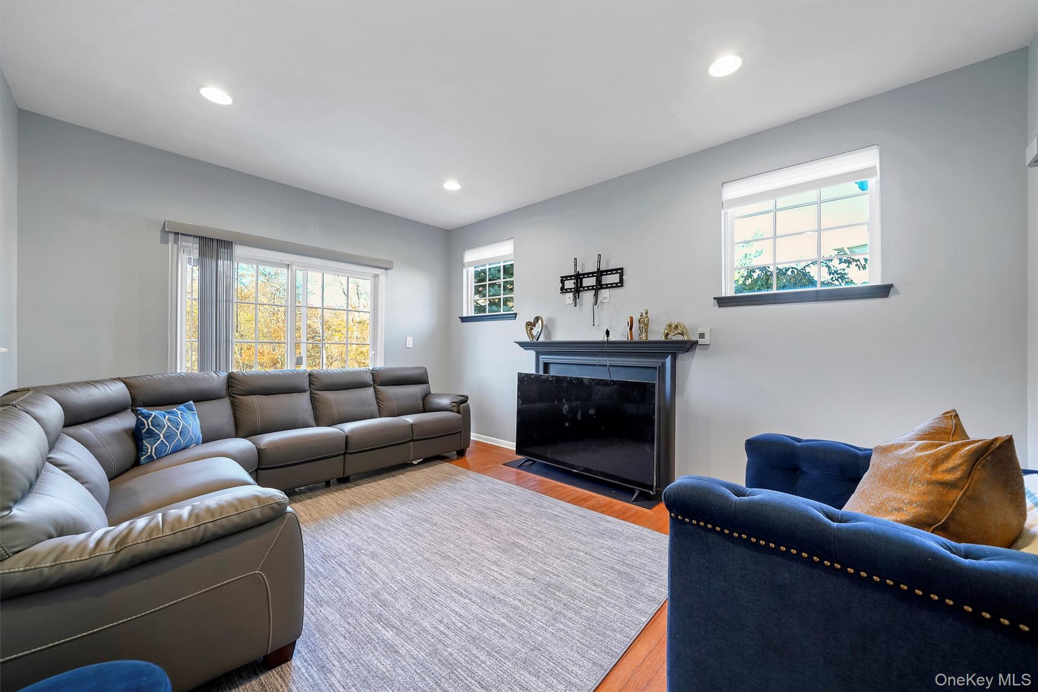 #4 photo, 43 Woodside Knolls Drive, Middletown , NY 10940