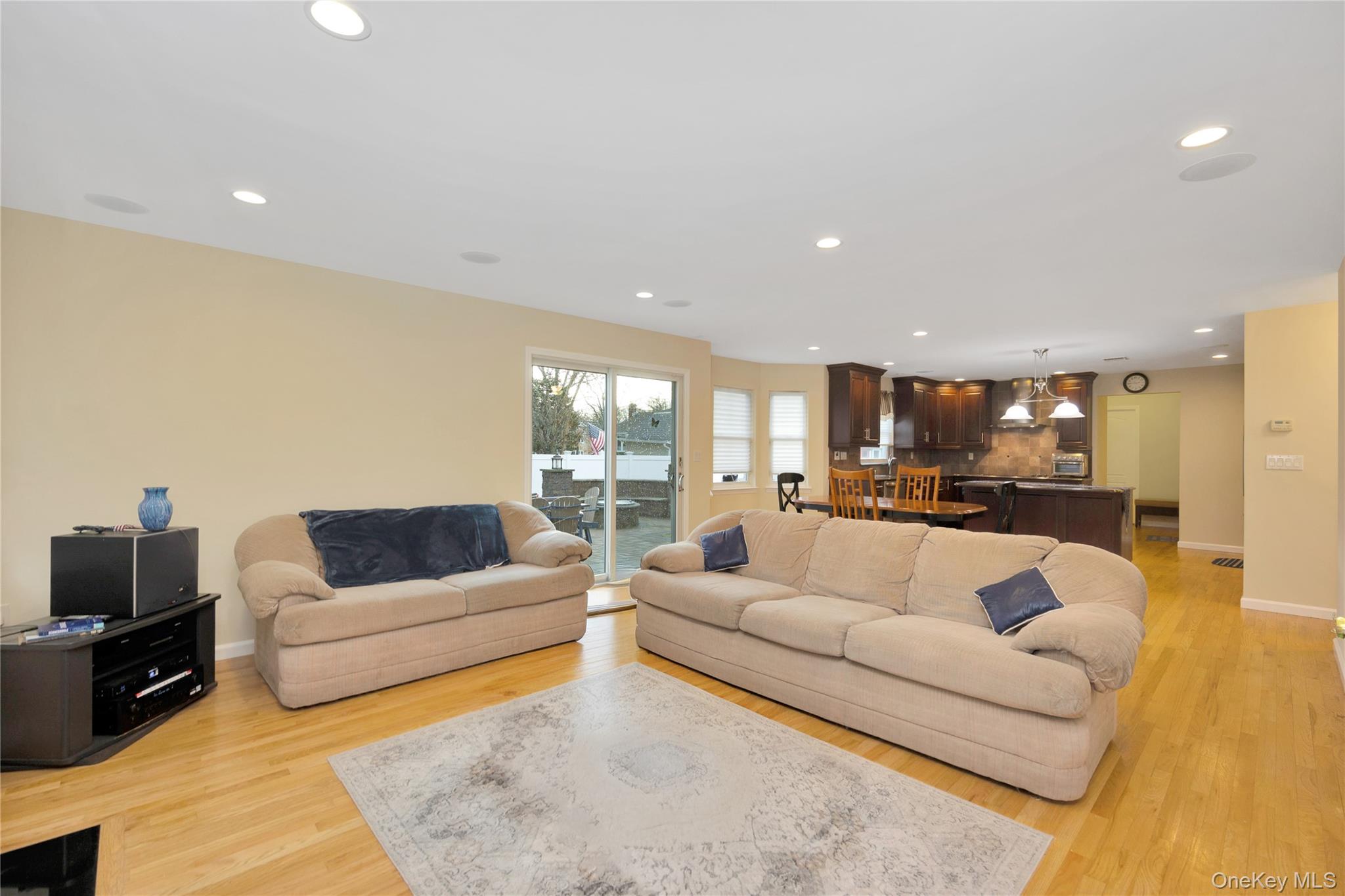 #20 photo, 107 James Street, North Massapequa , NY 11758