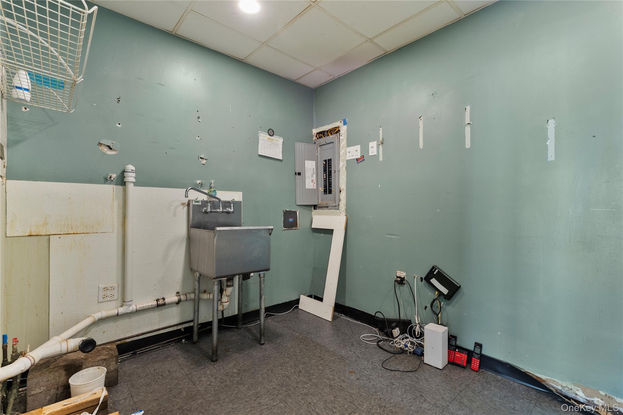 #8 photo, 1048 W Beech Street, Long Beach , NY 11561