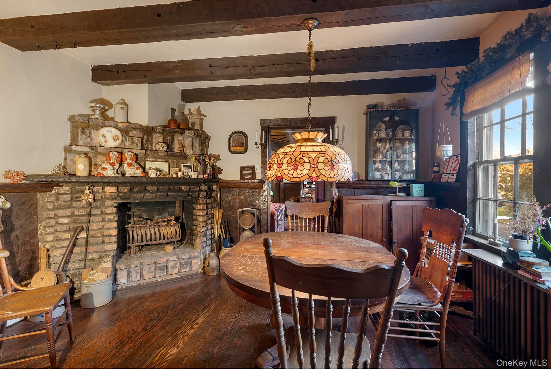 #13 photo, 10 John Street, سوفولك Southampton , NY 11968