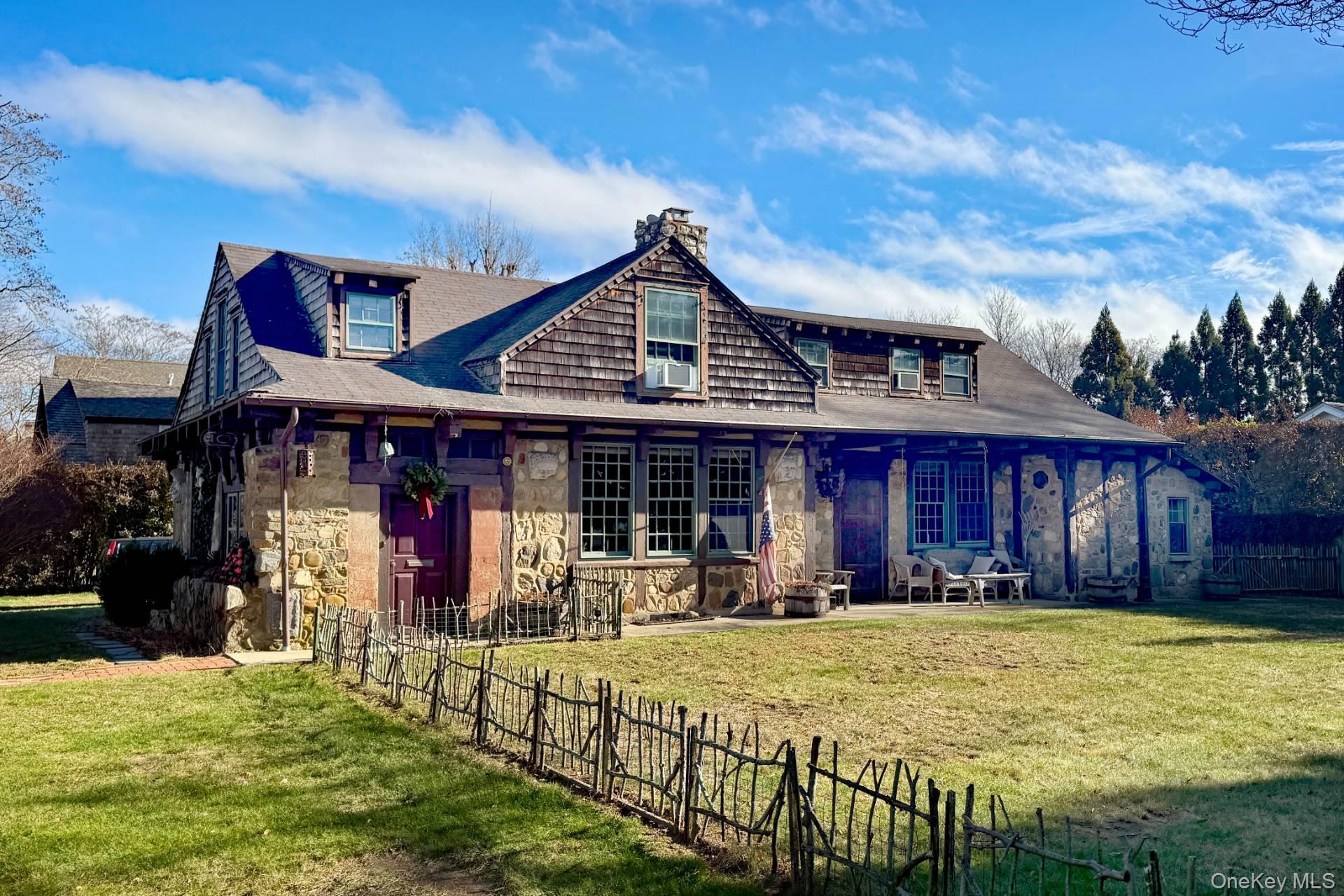 #4 photo, 10 John Street, سوفولك Southampton , NY 11968