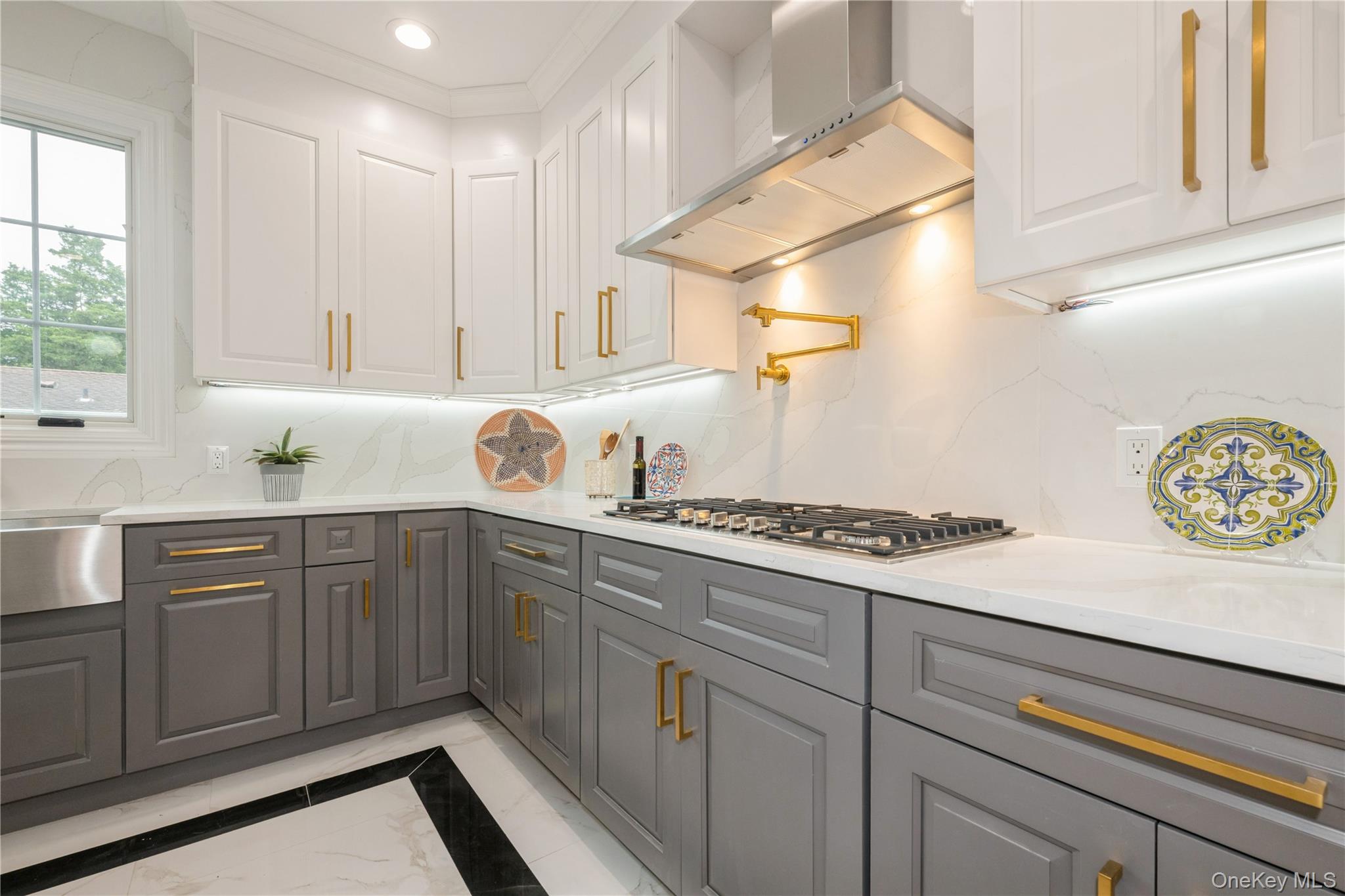 #5 photo, 17 East Avenue, 롱 아일랜드 Hicksville , NY 11801