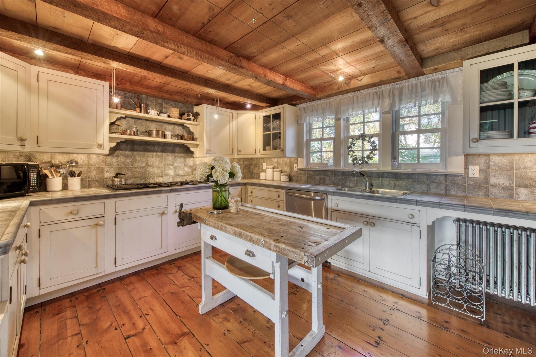 #10 photo, 152 King Street, Orient , NY 11957