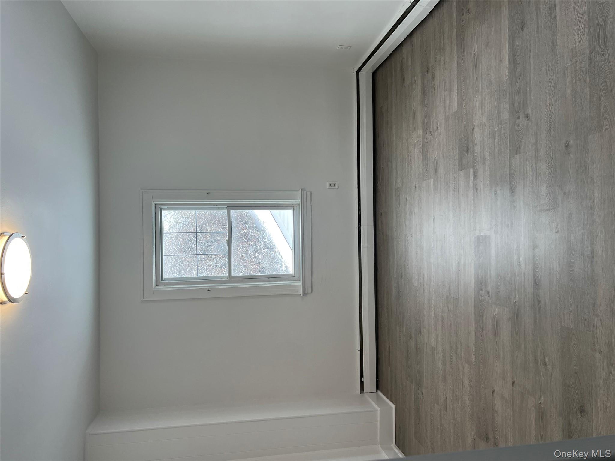 #5 photo, 535 N 2nd Street, New Hyde Park , NY 11040