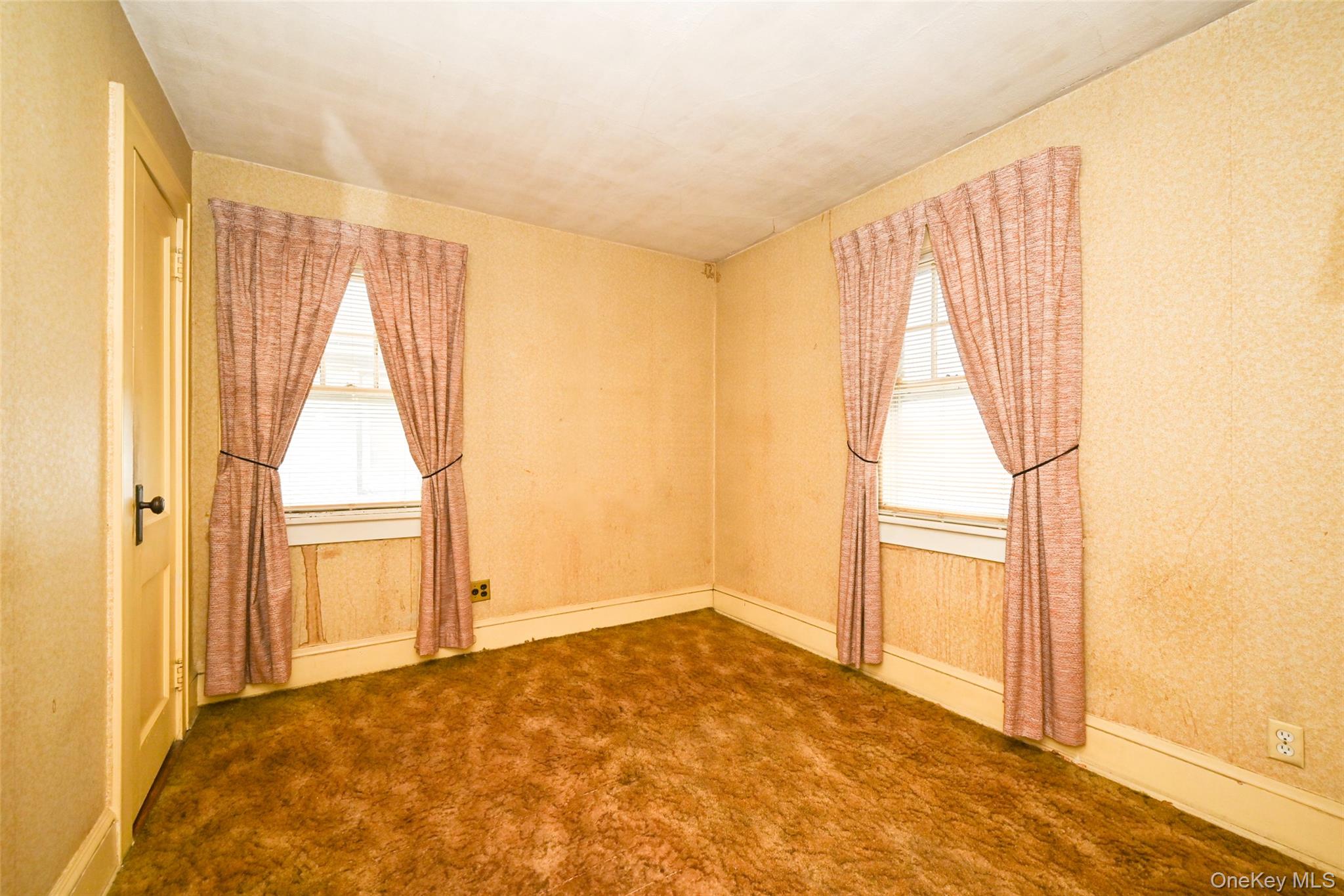 #14 photo, 8994 215th Place, Куинс ‖ Queens Village , NY 11427