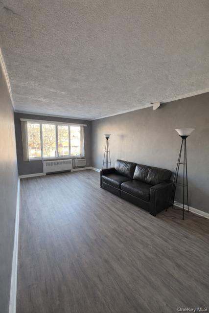 #4 photo, 1986 West 9th Street, הברונקס Brooklyn , NY 11223