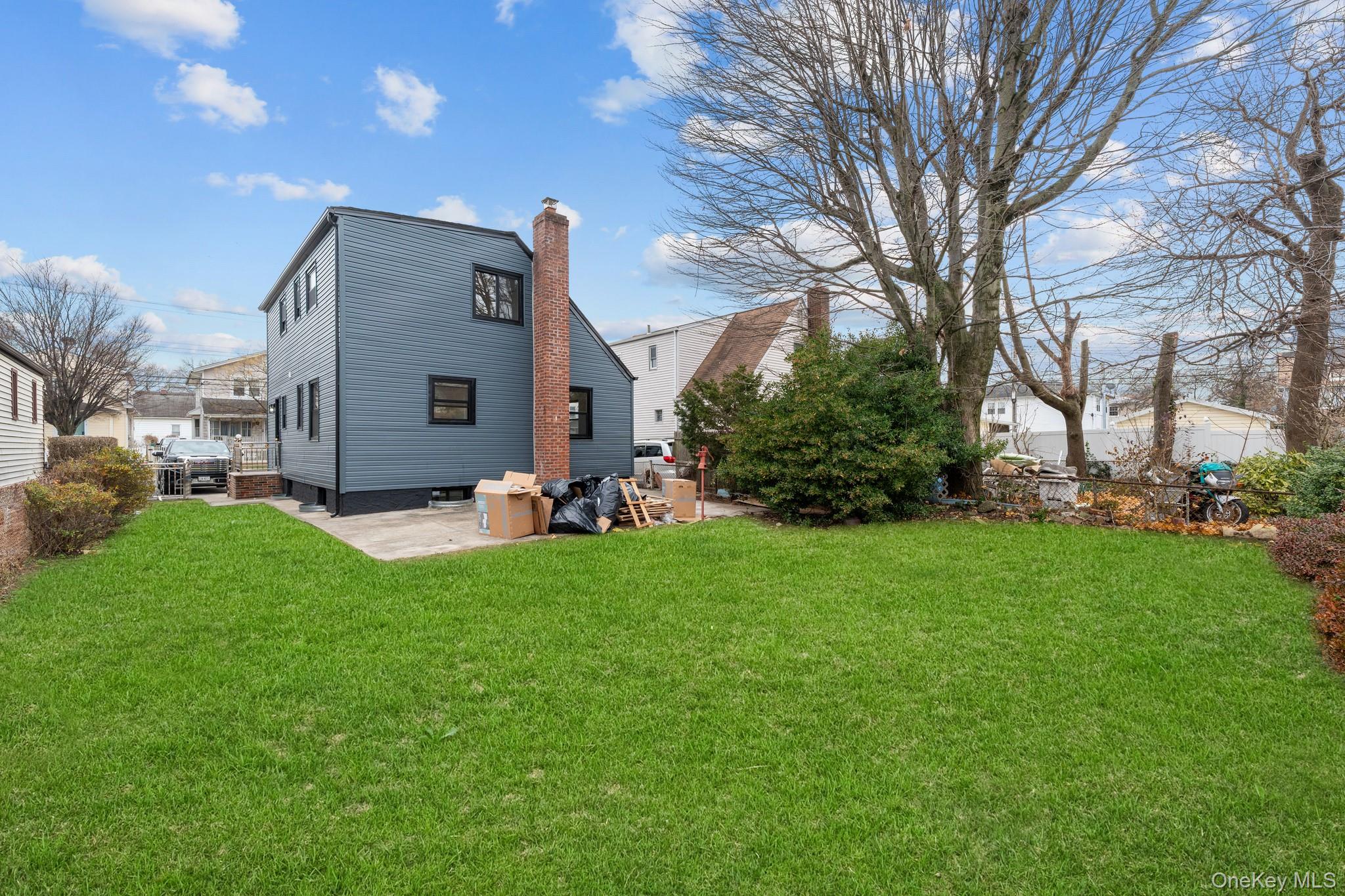 #16 photo, 19311 120th Avenue, कुईंस Saint Albans , NY 11412