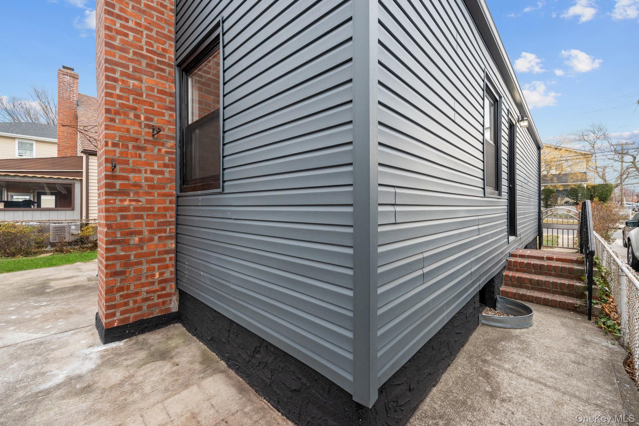 #17 photo, 19311 120th Avenue, कुईंस Saint Albans , NY 11412