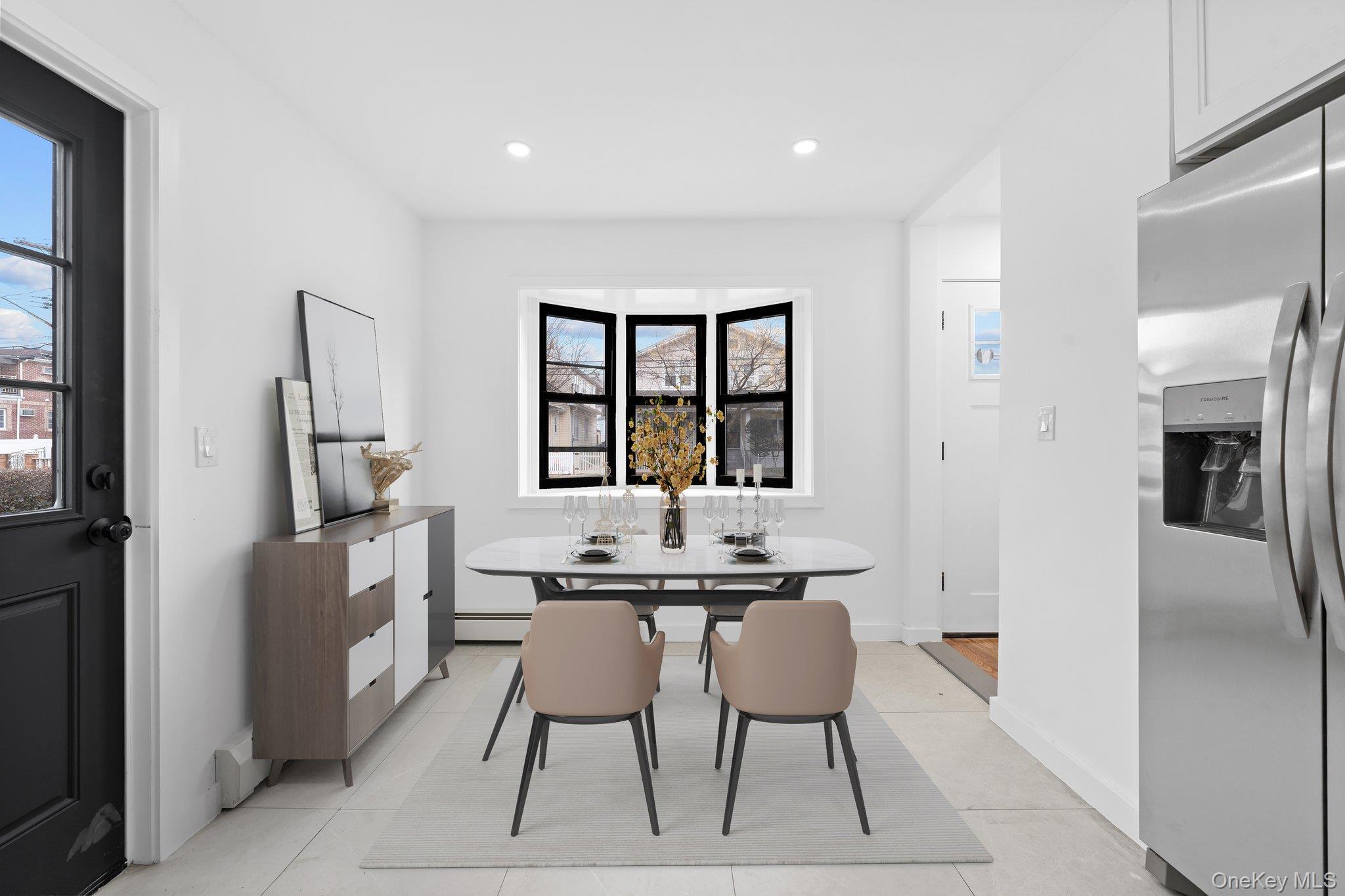 #2 photo, 19311 120th Avenue, कुईंस Saint Albans , NY 11412