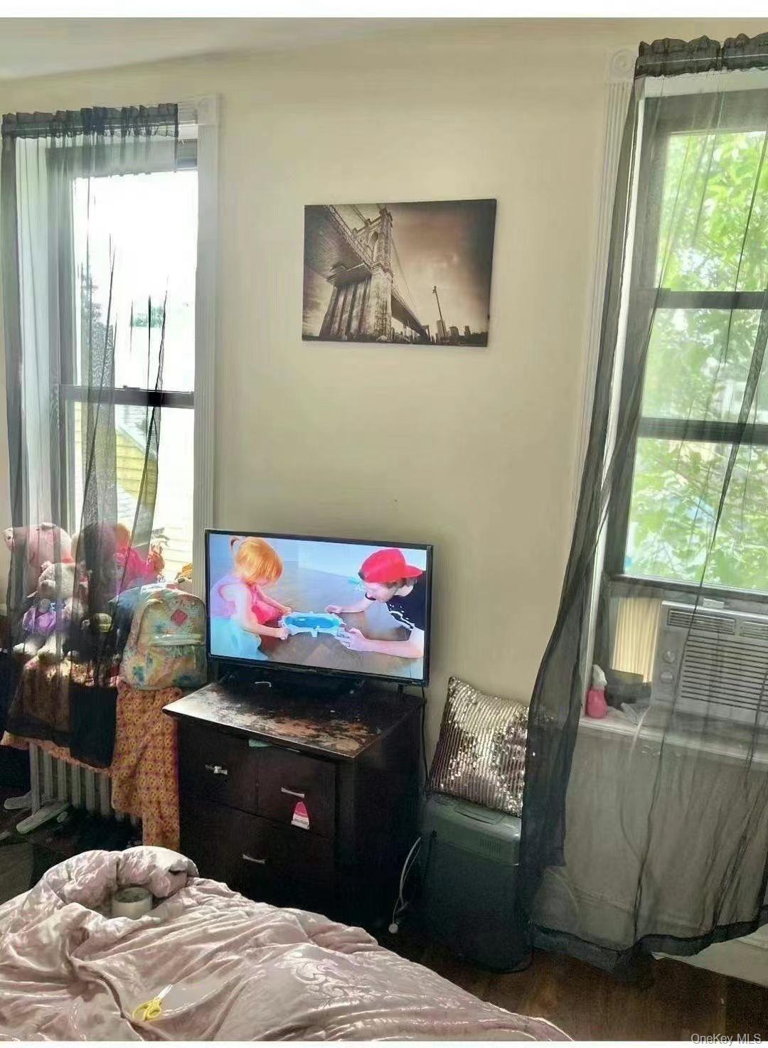 #5 photo, 131-07 Liberty Ave, Richmond Hill , NY 11419