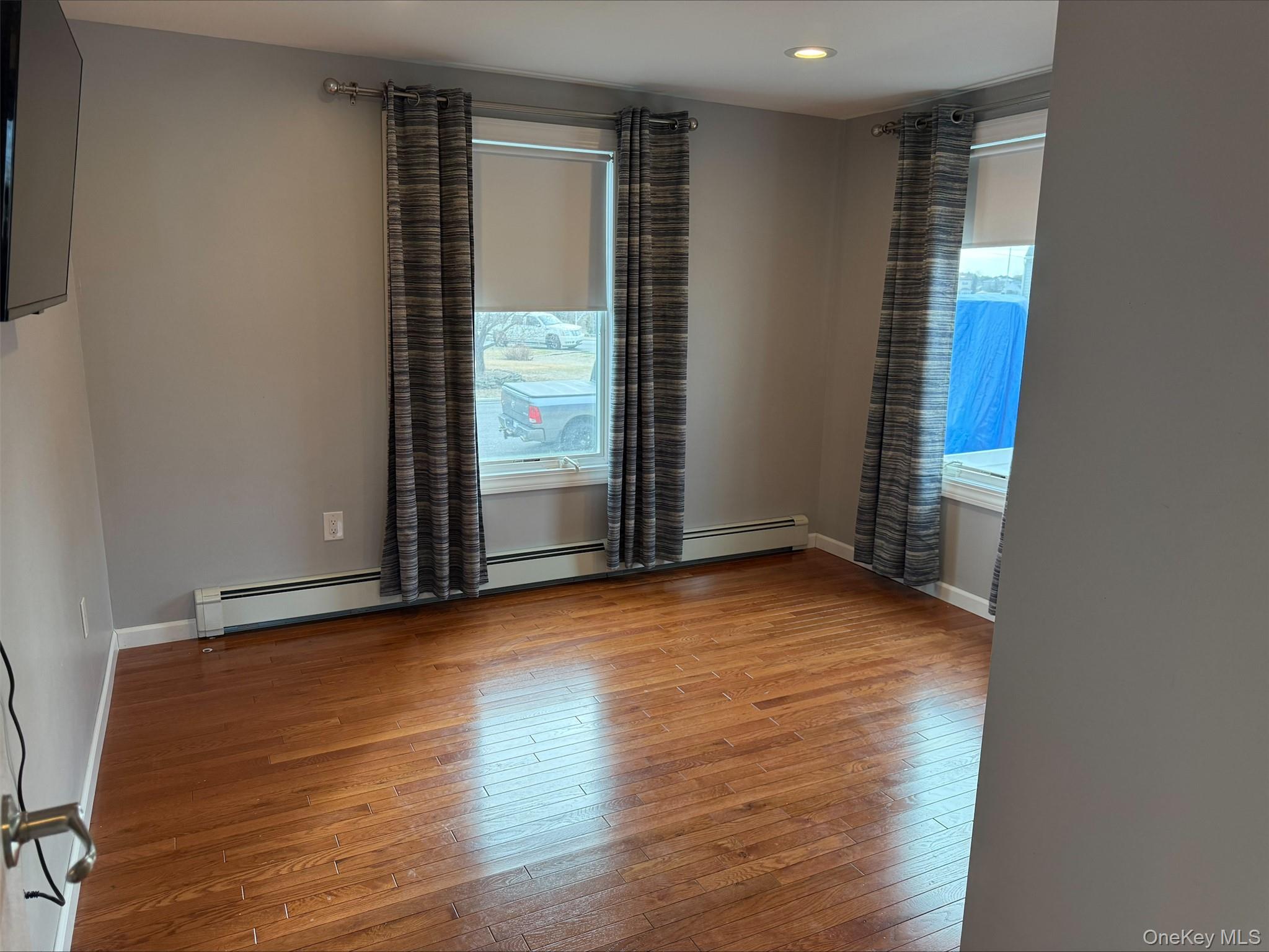 #10 photo, 36 W Saltaire Road, Lindenhurst , NY 11757