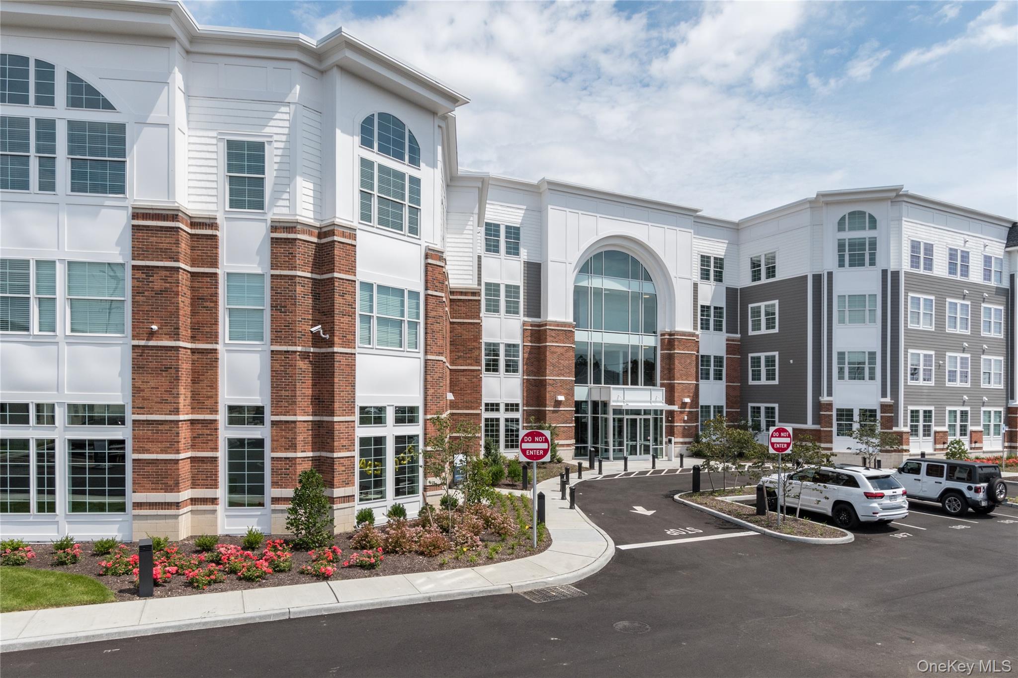 #3 photo, 75 E Hoffman Avenue, Lindenhurst , NY 11757