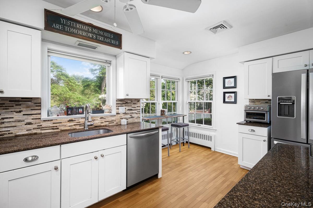 #11 photo, 4 Wagon Wheel Road, 뉴욕주 Mamaroneck , NY 10543