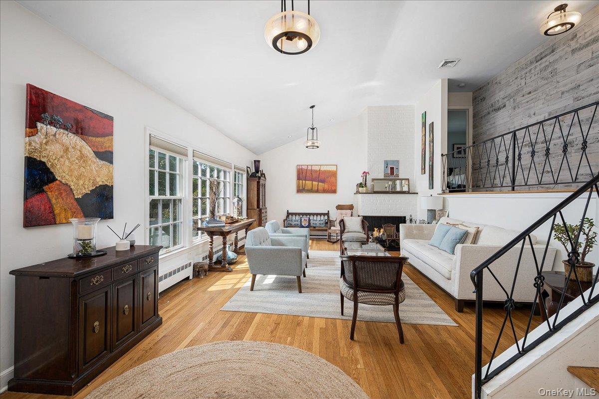 #6 photo, 4 Wagon Wheel Road, 뉴욕주 Mamaroneck , NY 10543