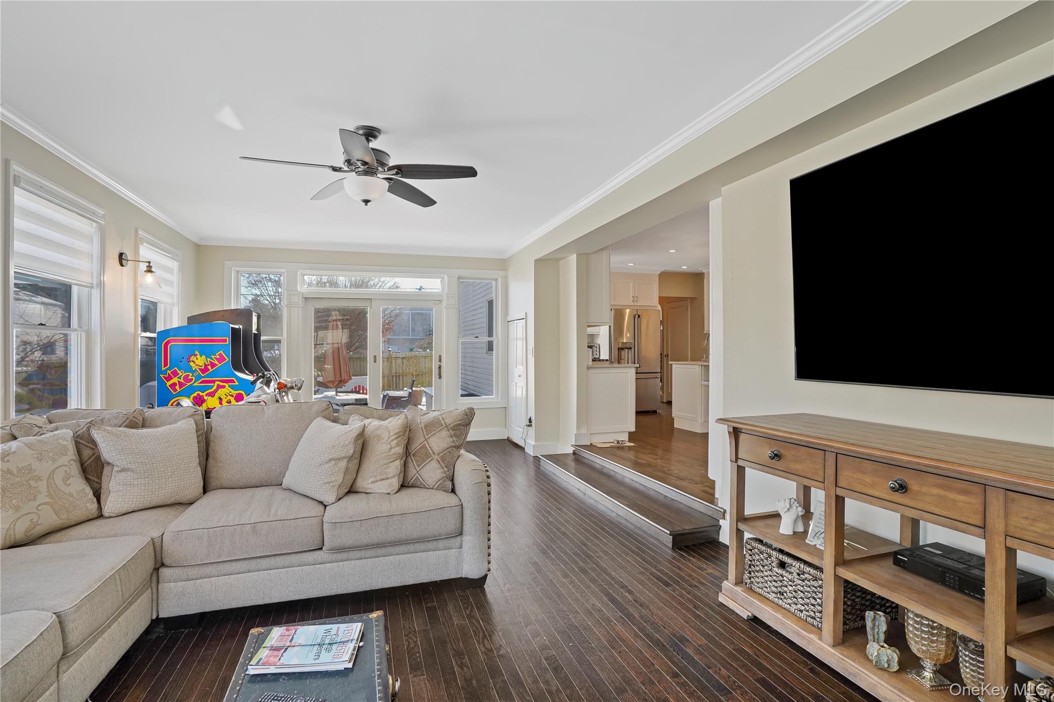 #17 photo, 99 Poe Street, Hartsdale , NY 10530