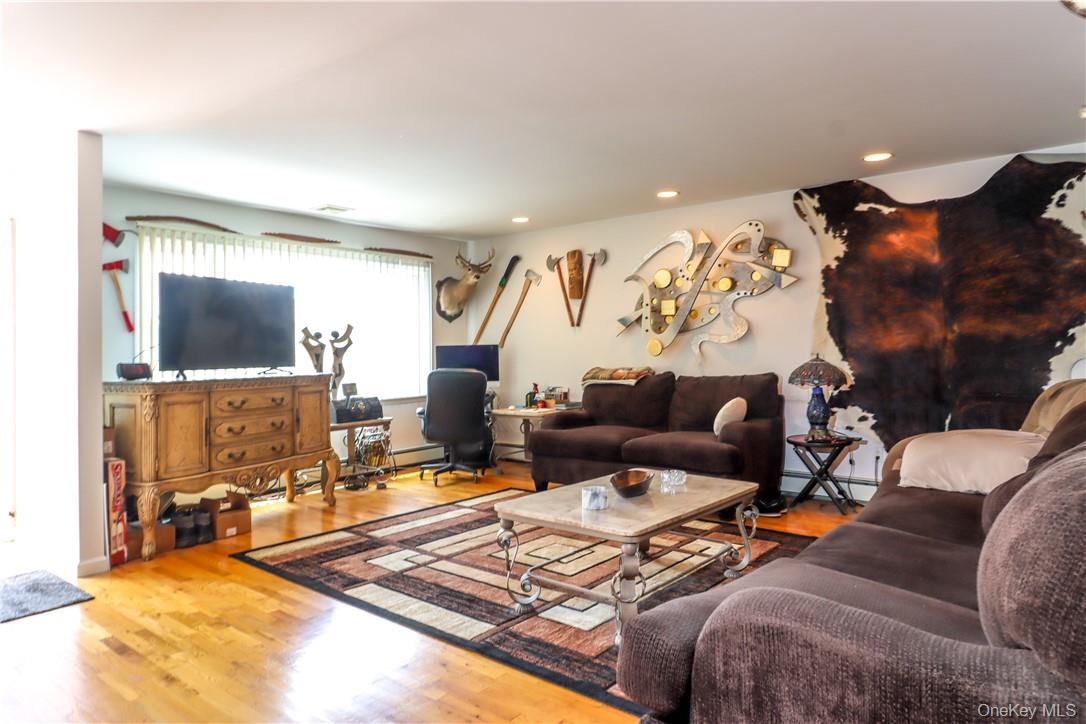 #2 photo, 1078 Midland Avenue, Бронкс ‖ Bronxville , NY 10708