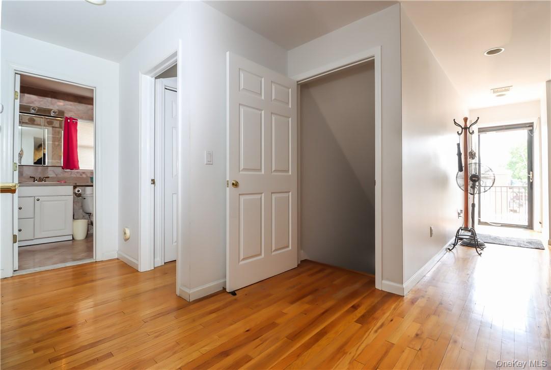 #4 photo, 1078 Midland Avenue, Бронкс ‖ Bronxville , NY 10708