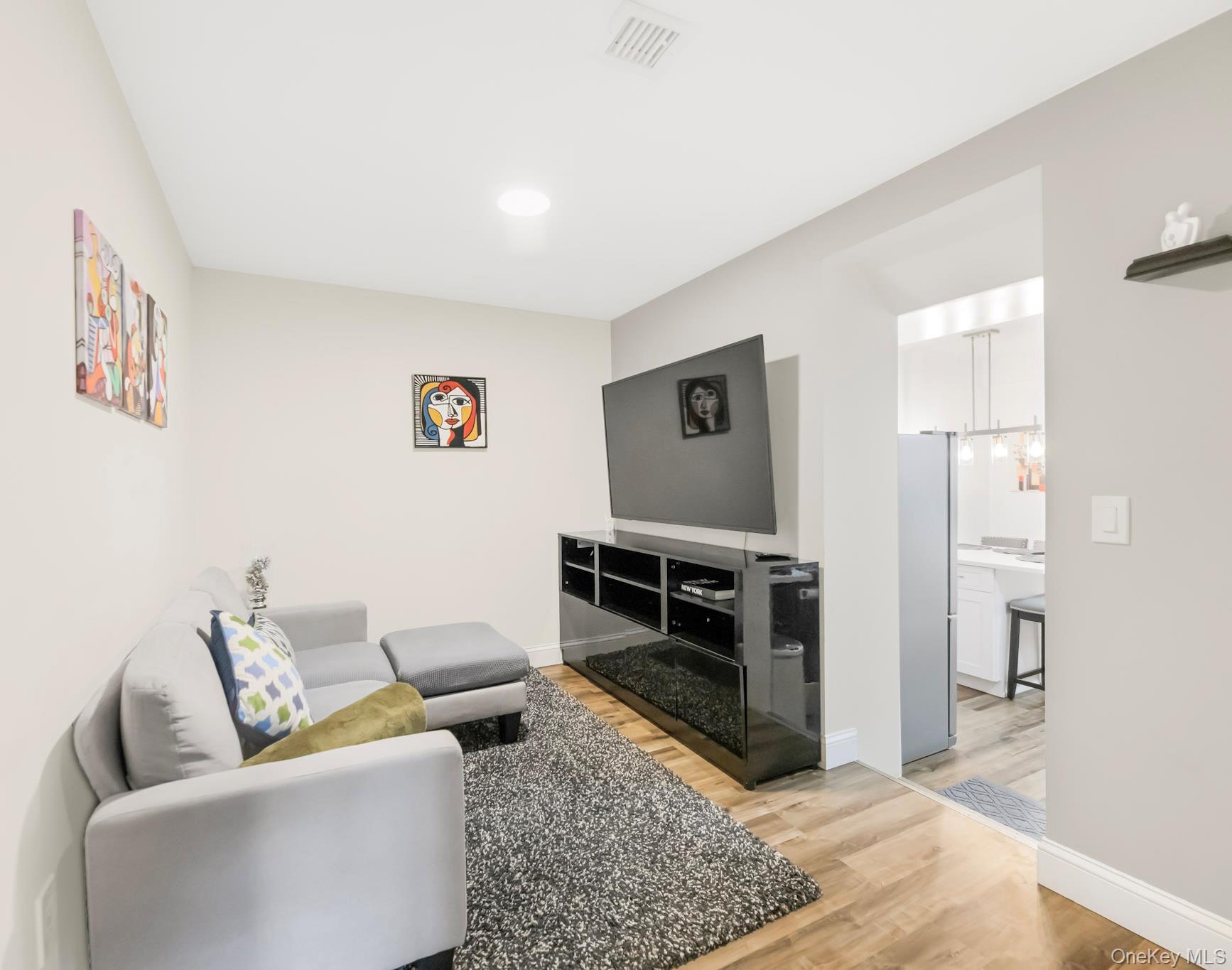 #10 photo, 246 aka 248 Rockne Road, Yonkers , NY 10701