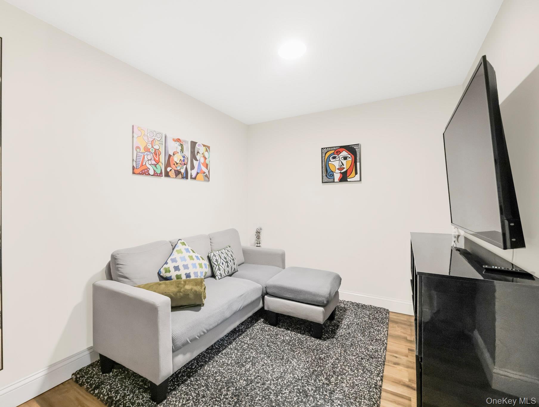 #13 photo, 246 aka 248 Rockne Road, Yonkers , NY 10701