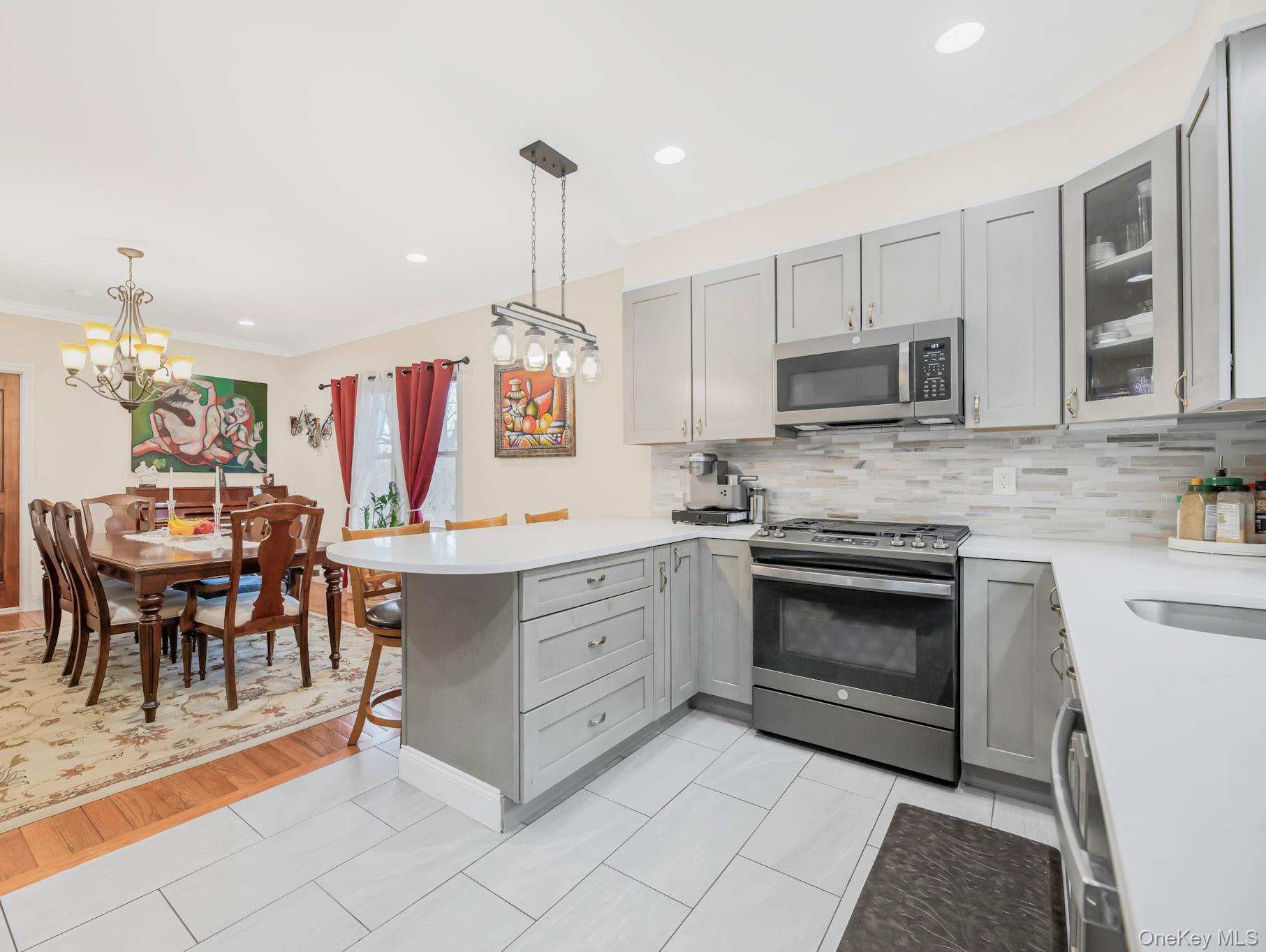 #14 photo, 246 aka 248 Rockne Road, Yonkers , NY 10701