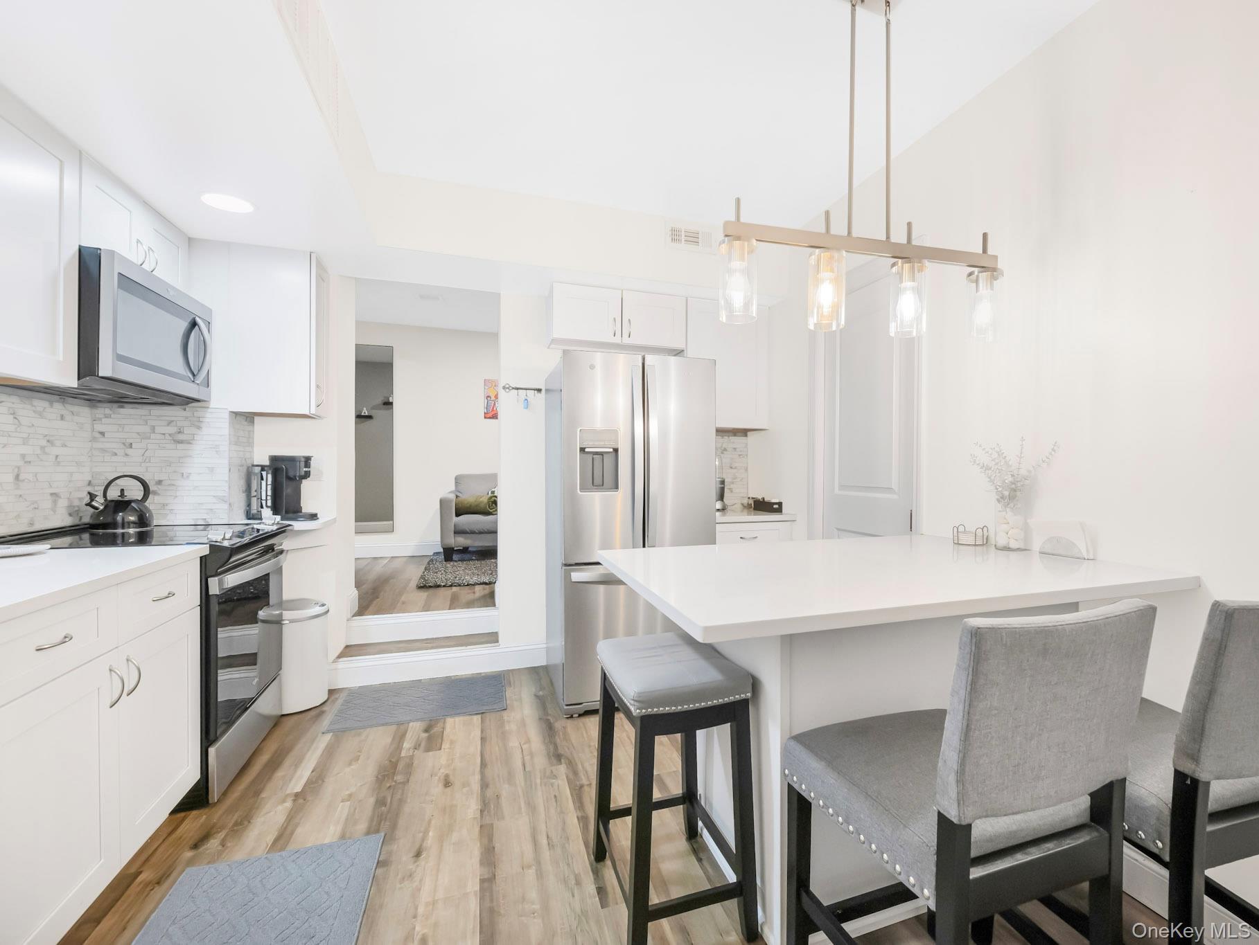 #18 photo, 246 aka 248 Rockne Road, Yonkers , NY 10701