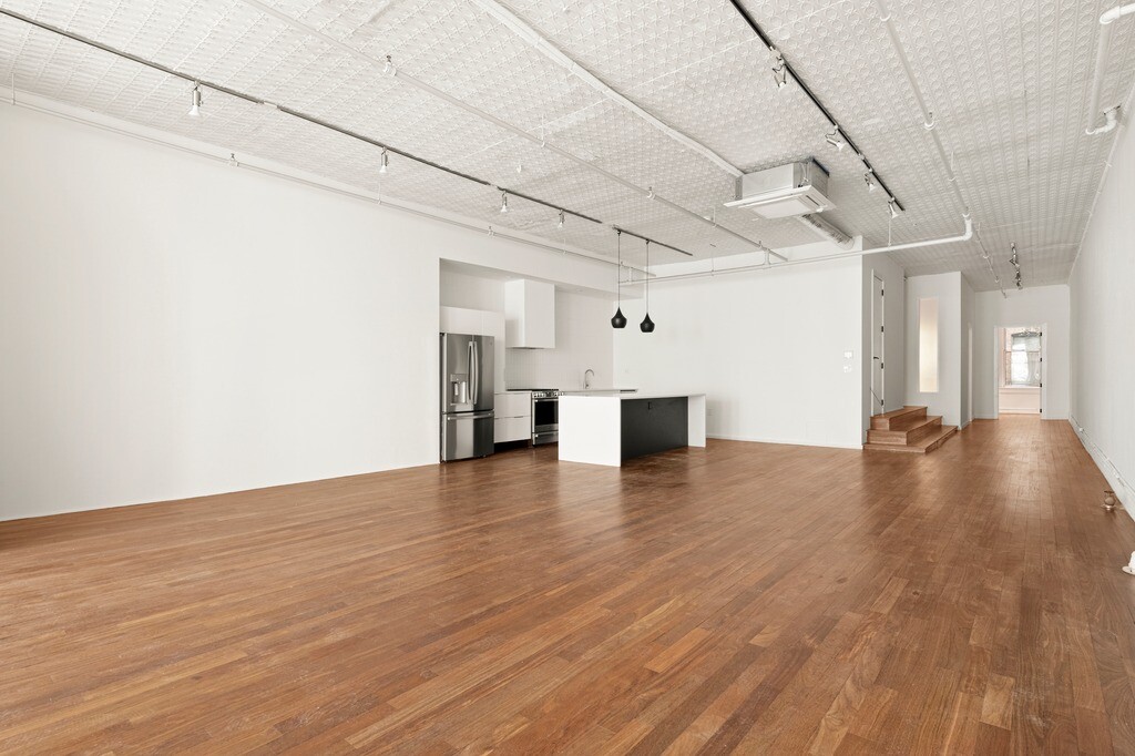 #1 photo, 383 W BROADWAY, SoHo , NY 10012