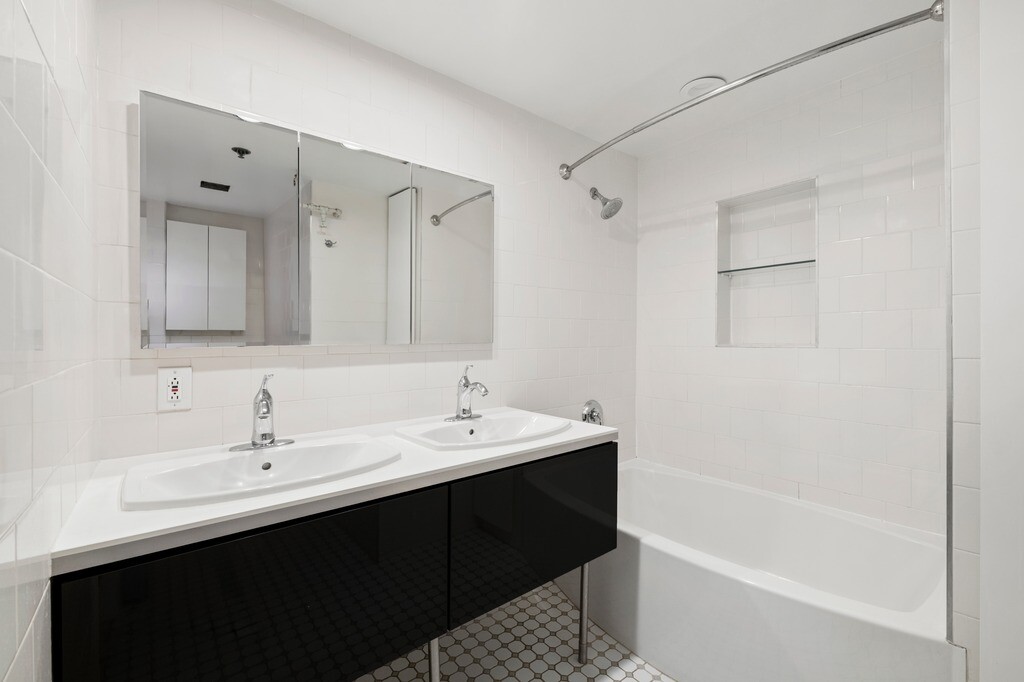 #11 photo, 383 W BROADWAY, SoHo , NY 10012