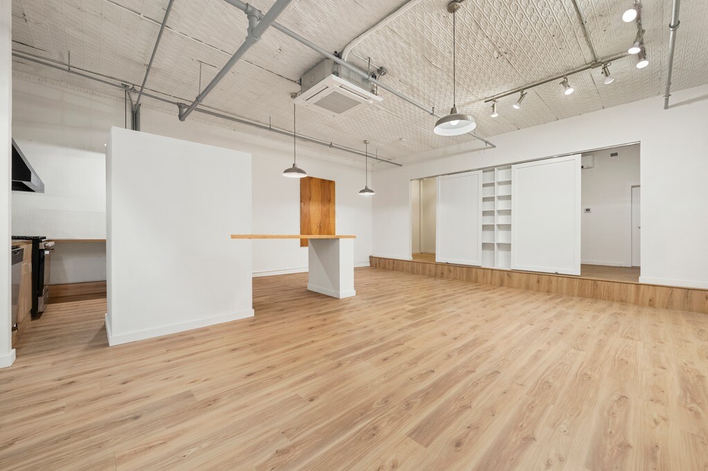 #13 photo, 383 W BROADWAY, SoHo , NY 10012