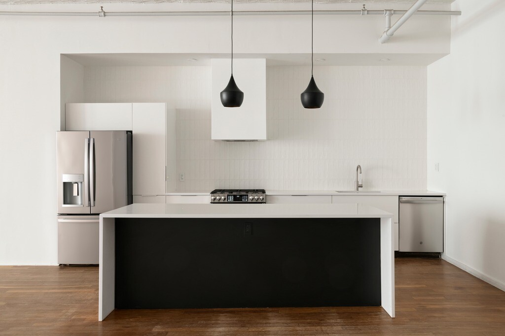 #4 photo, 383 W BROADWAY, SoHo , NY 10012