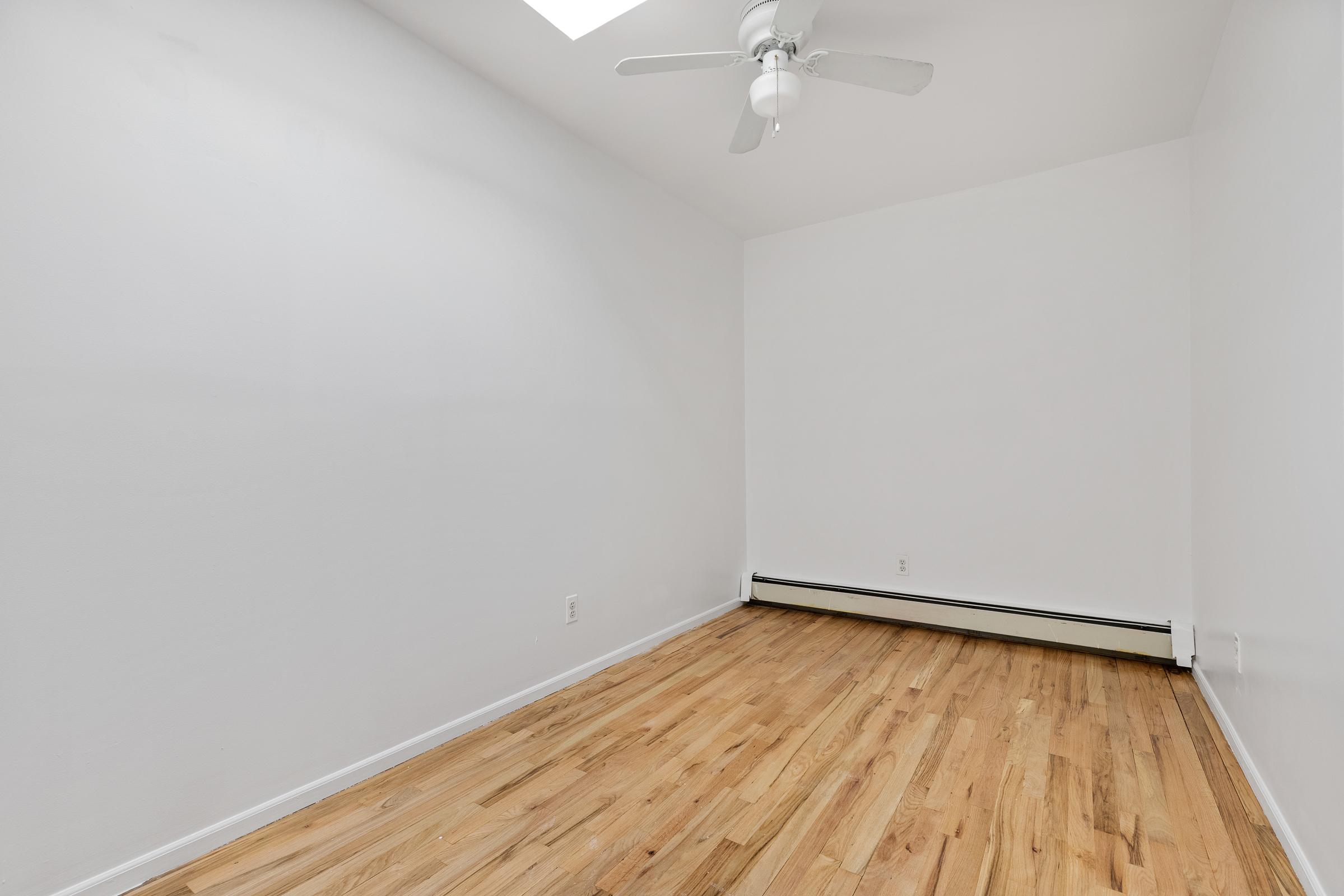 #6 photo, 137 Dupont Street, Greenpoint , NY 11222