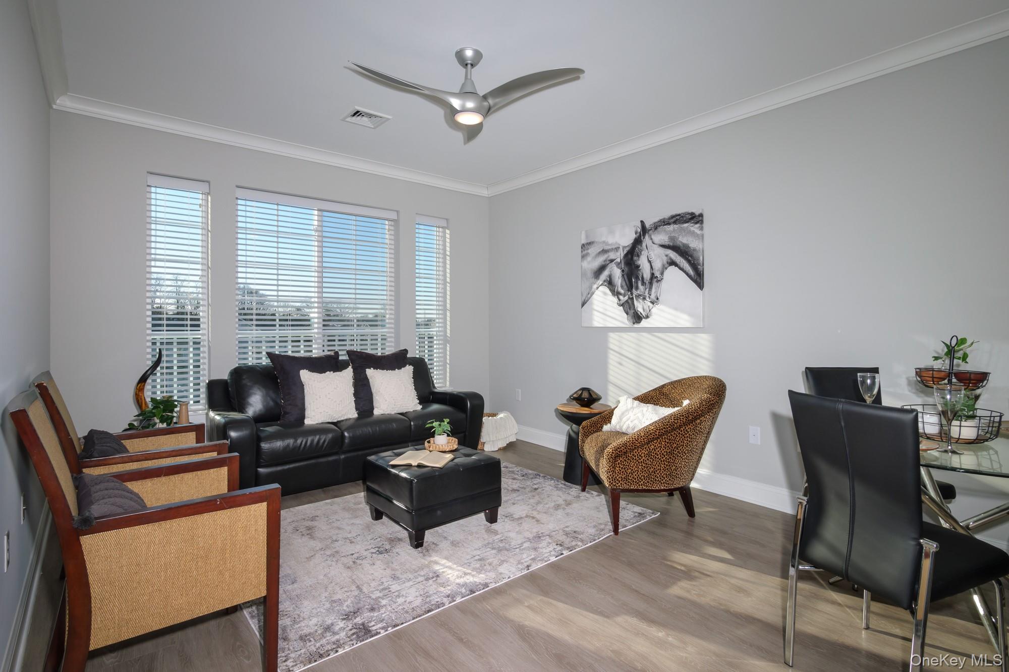 #5 photo, 75 E Hoffman Avenue, Lindenhurst , NY 11757