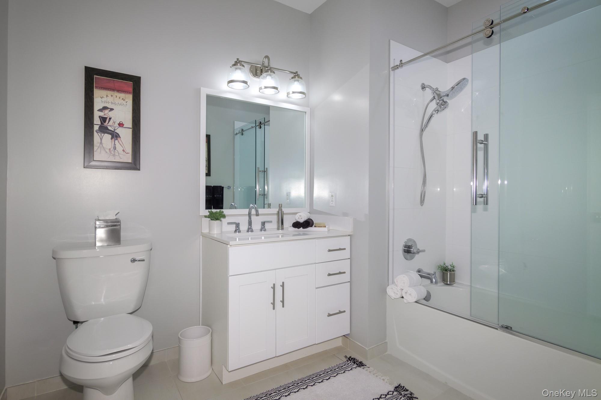 #9 photo, 75 E Hoffman Avenue, Lindenhurst , NY 11757