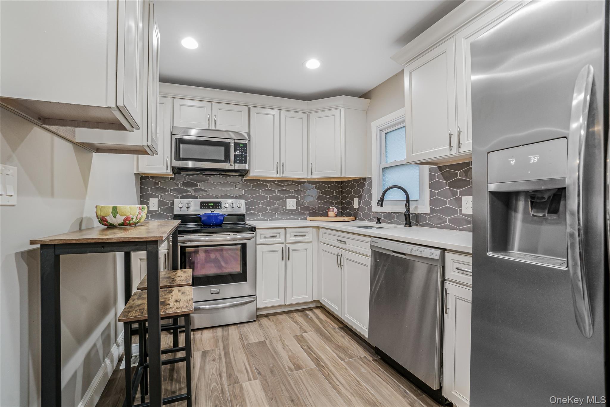 #6 photo, 104 Radcliff Drive, Нассау ‖ East Norwich , NY 11732