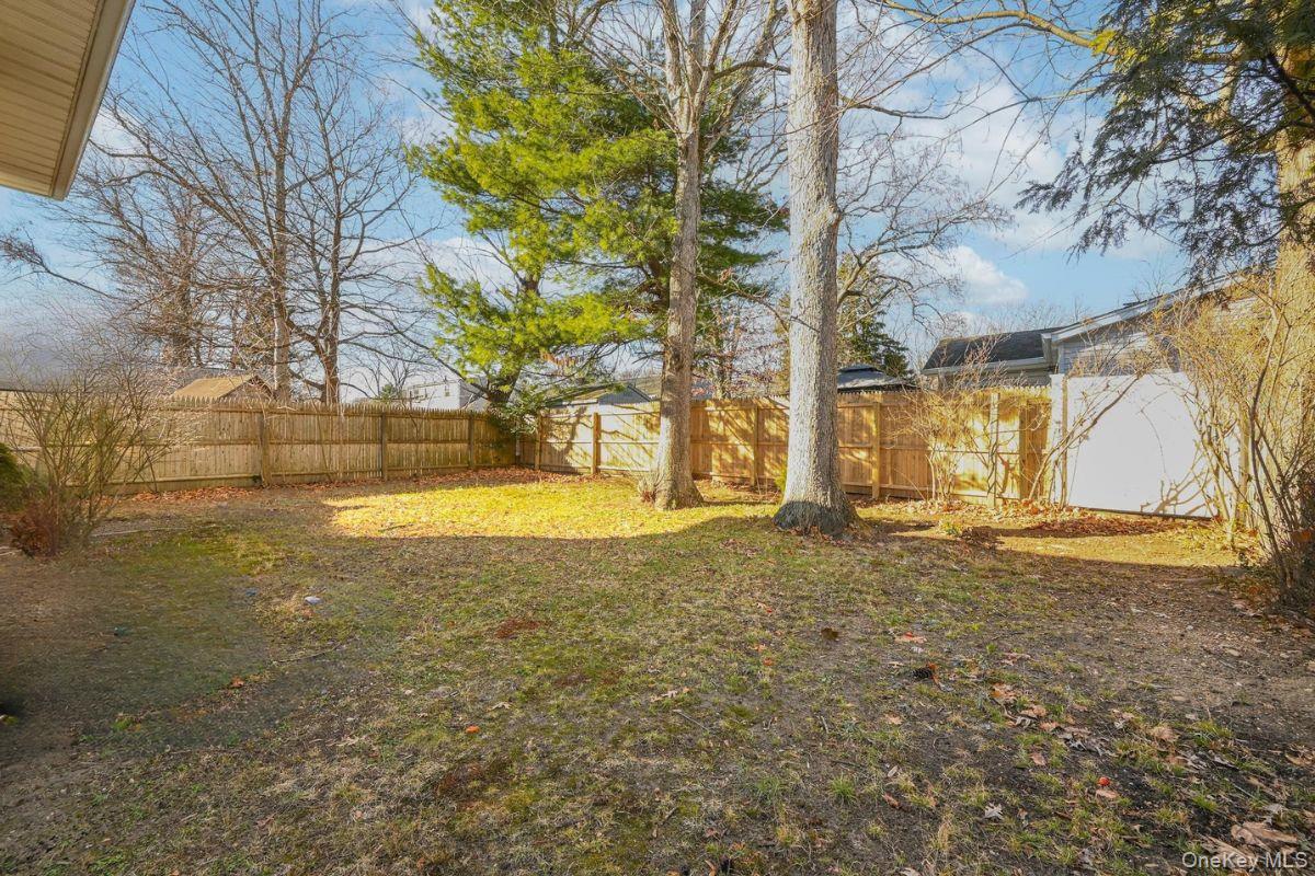 #16 photo, 3 Healy Street, 东长岛 Huntington , NY 11743