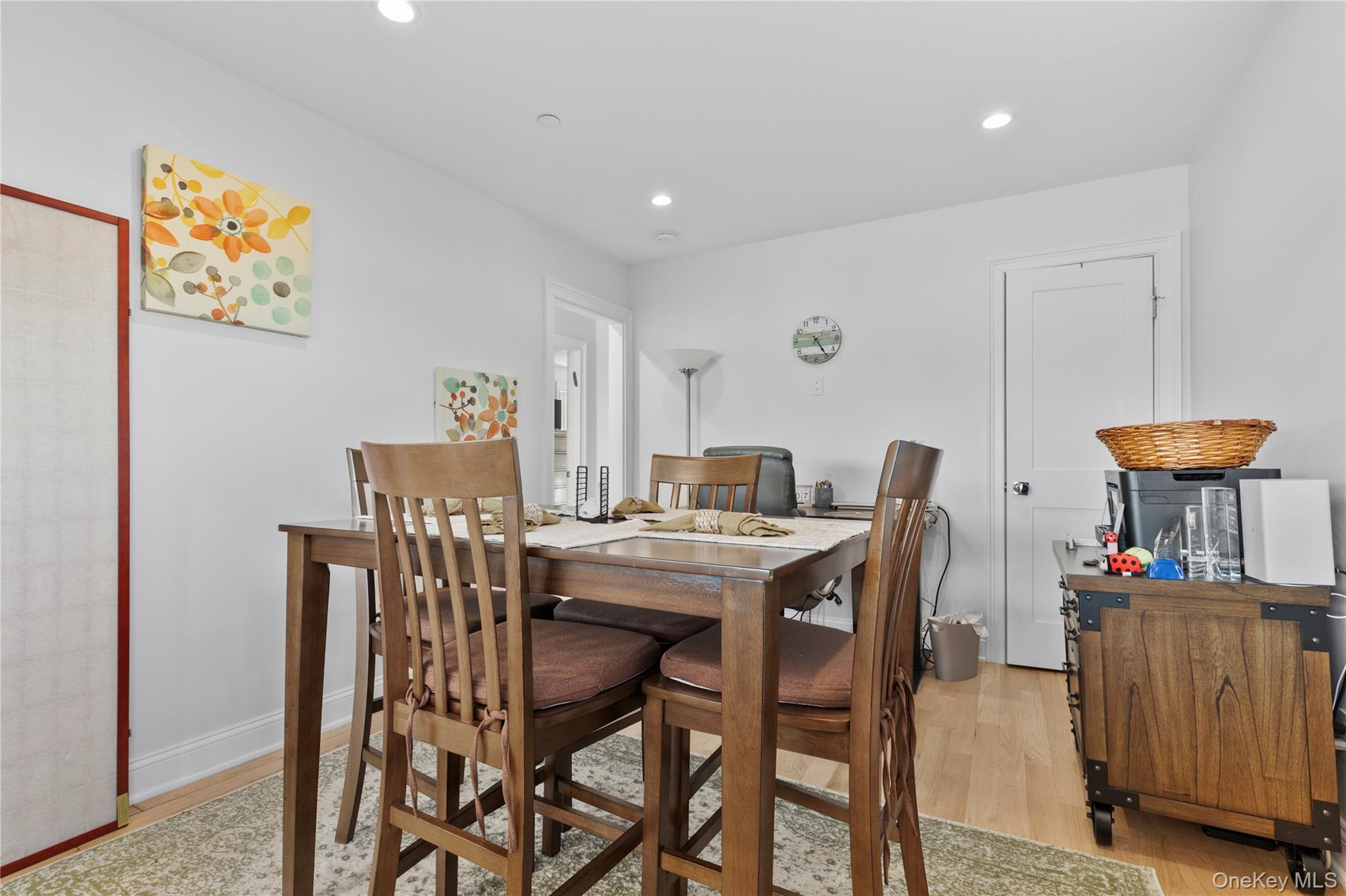 #6 photo, 17 Virginia Ave Virginia Avenue, 롱 아일랜드 Long Beach , NY 11561