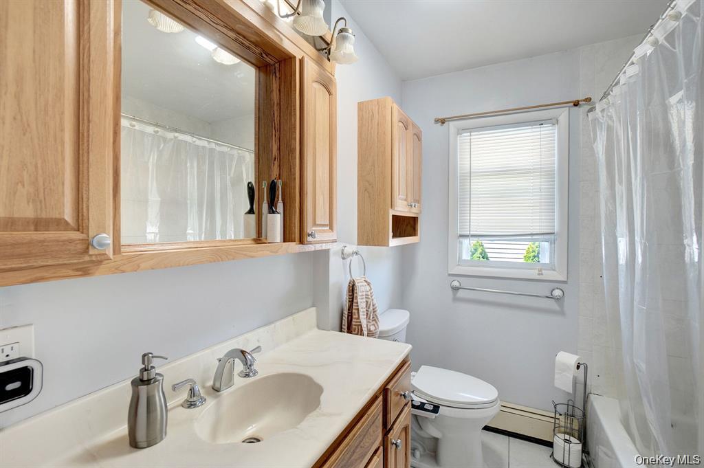 #14 photo, 61 S Merrick Road, 롱 아일랜드 Massapequa , NY 11758