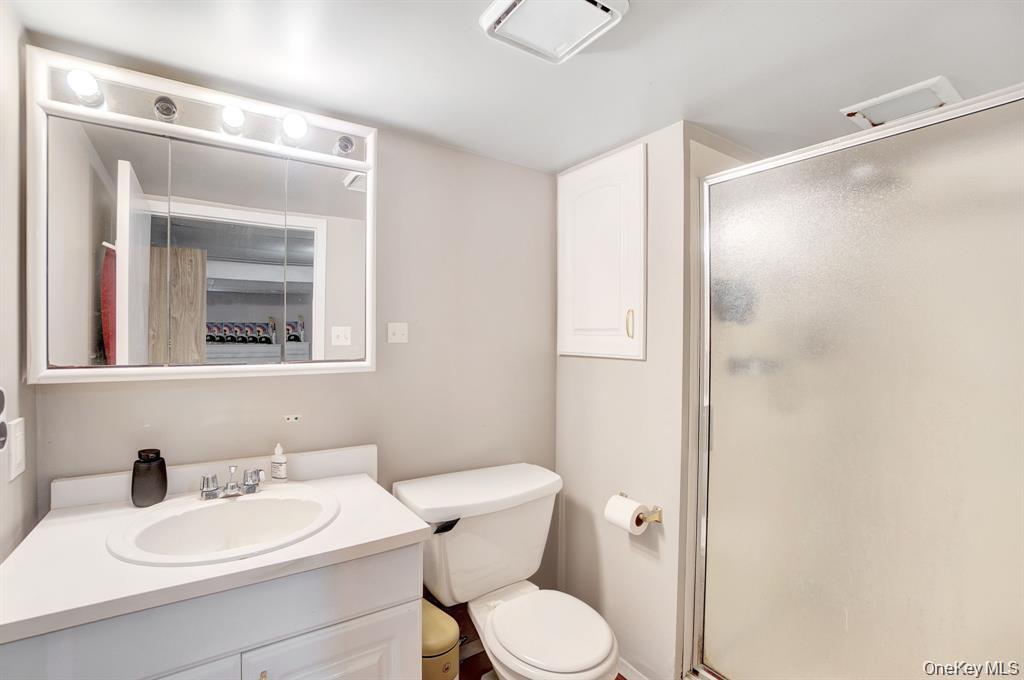 #20 photo, 61 S Merrick Road, 롱 아일랜드 Massapequa , NY 11758