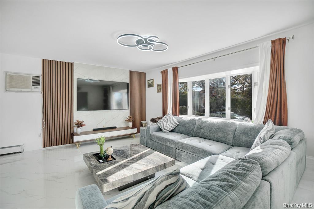 #5 photo, 61 S Merrick Road, 롱 아일랜드 Massapequa , NY 11758