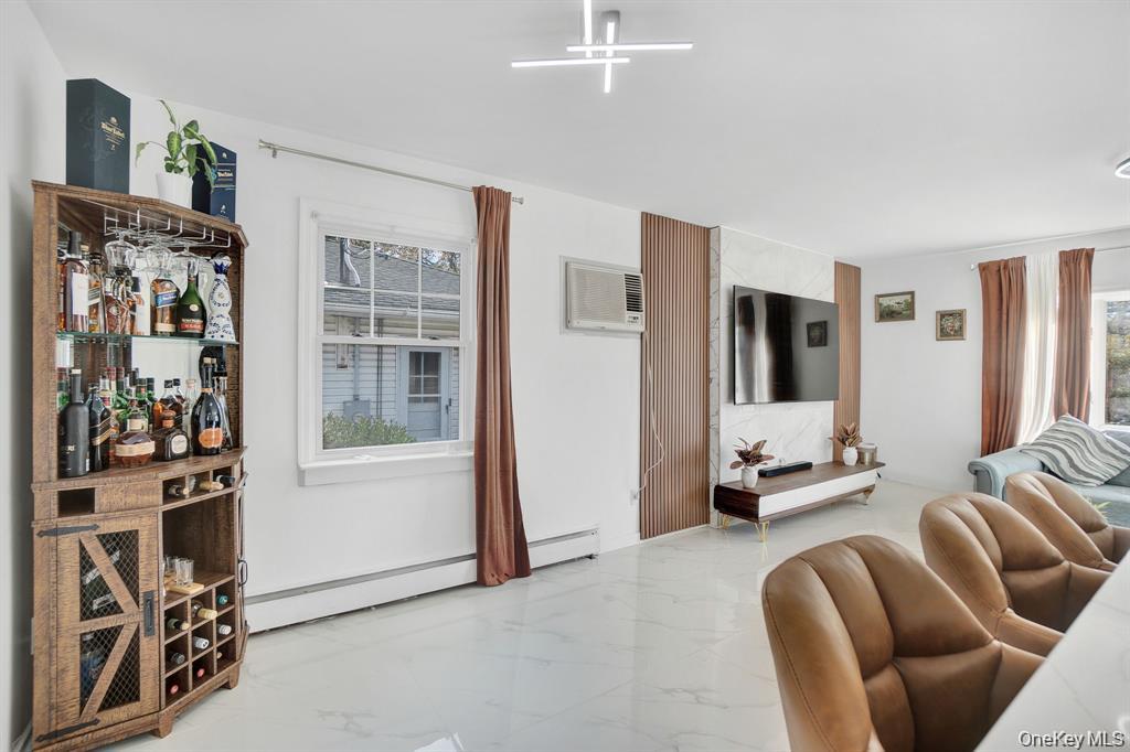 #8 photo, 61 S Merrick Road, 롱 아일랜드 Massapequa , NY 11758