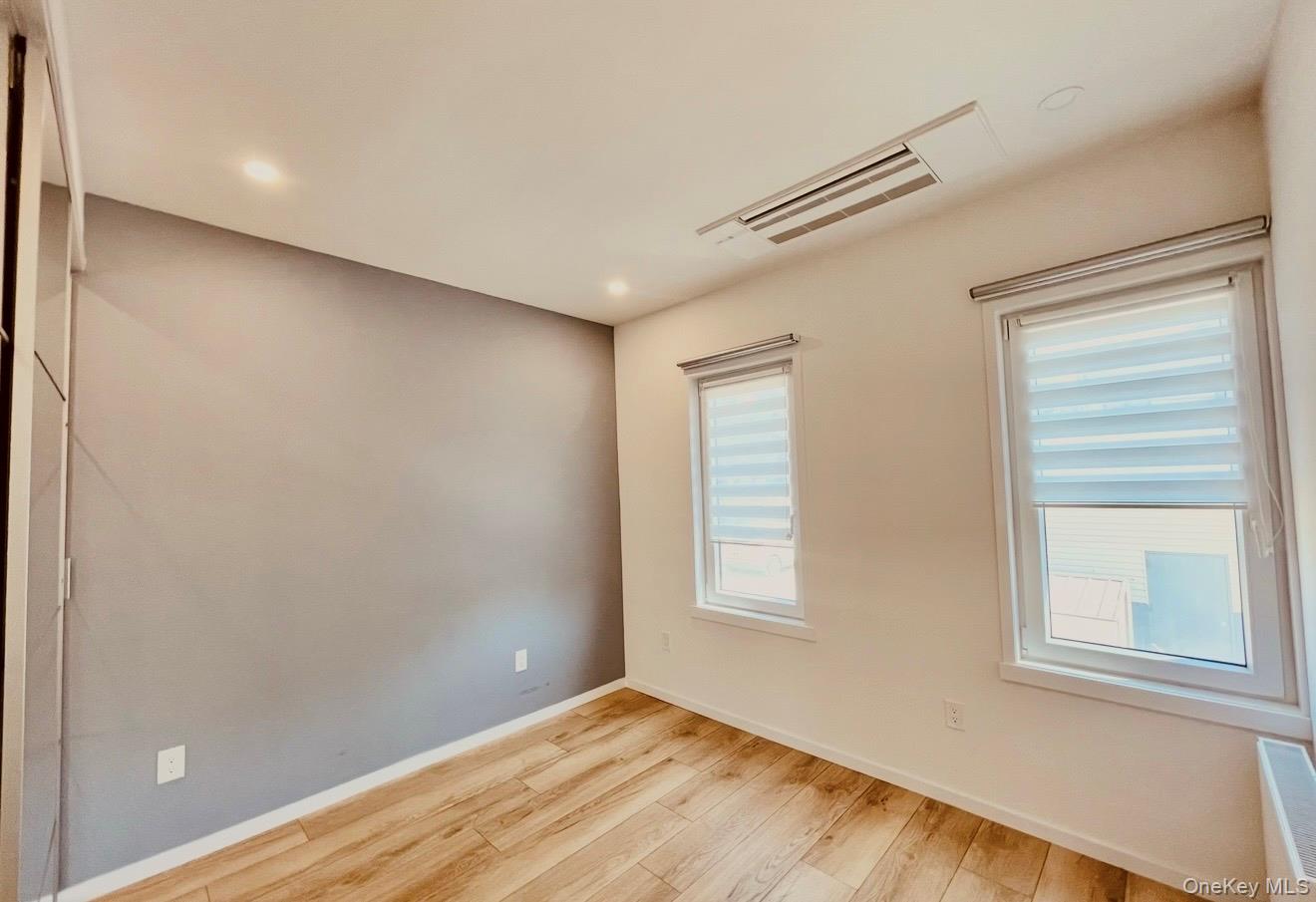 #6 photo, 7153 69th Place, Glendale , NY 11385