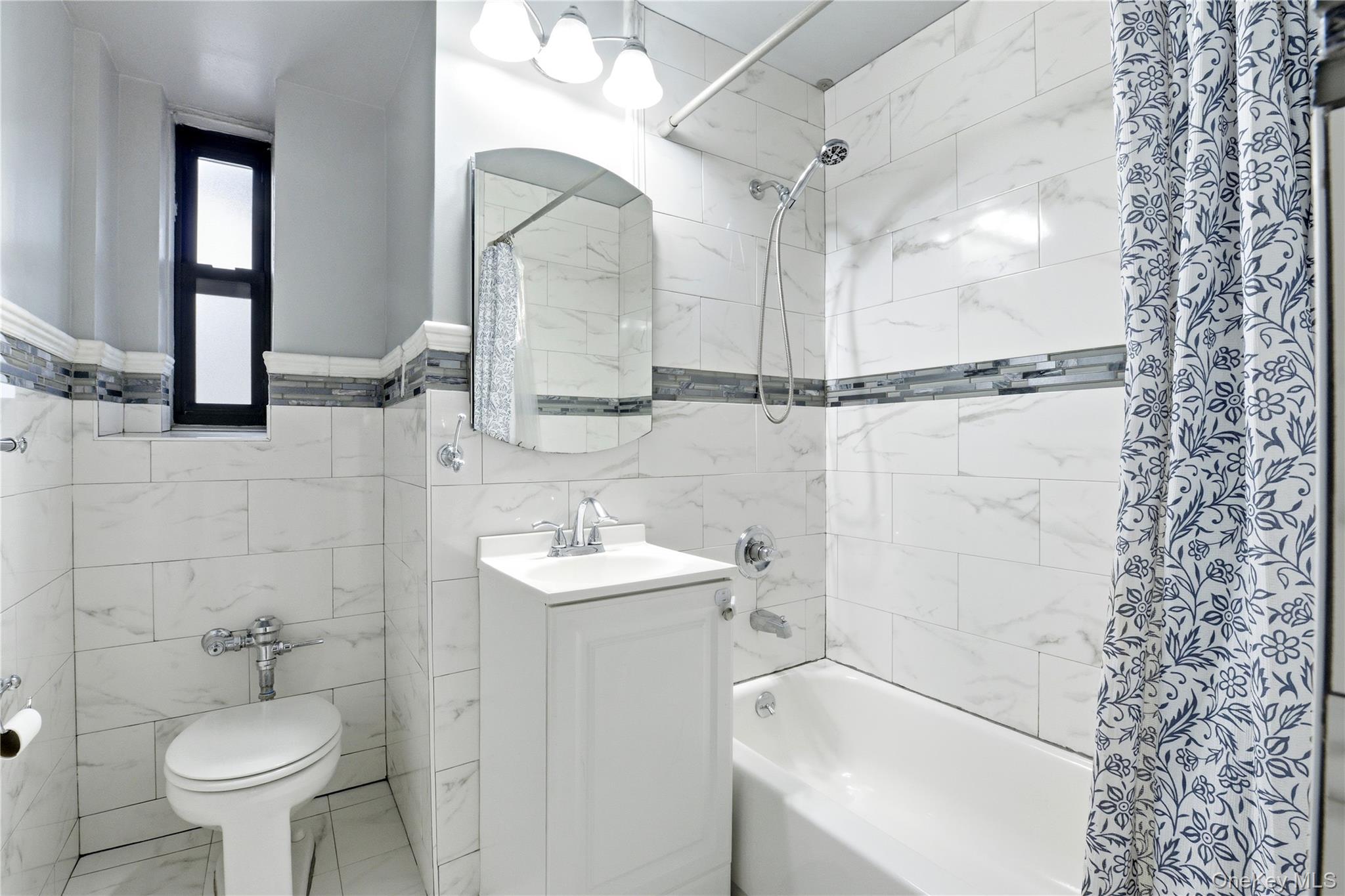 #17 photo, 102-12 65th Avenue, Forest Hills , NY 11375