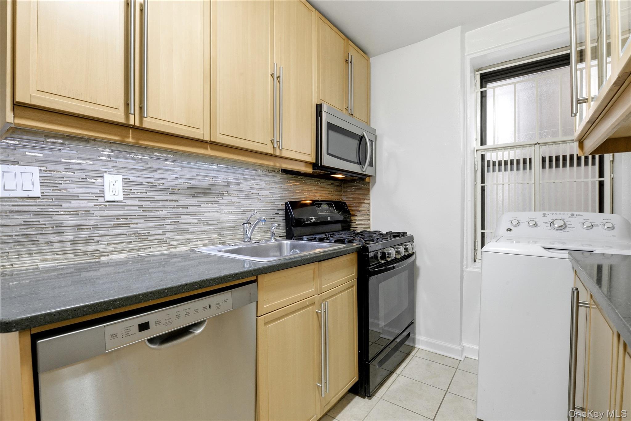 #6 photo, 102-12 65th Avenue, Forest Hills , NY 11375