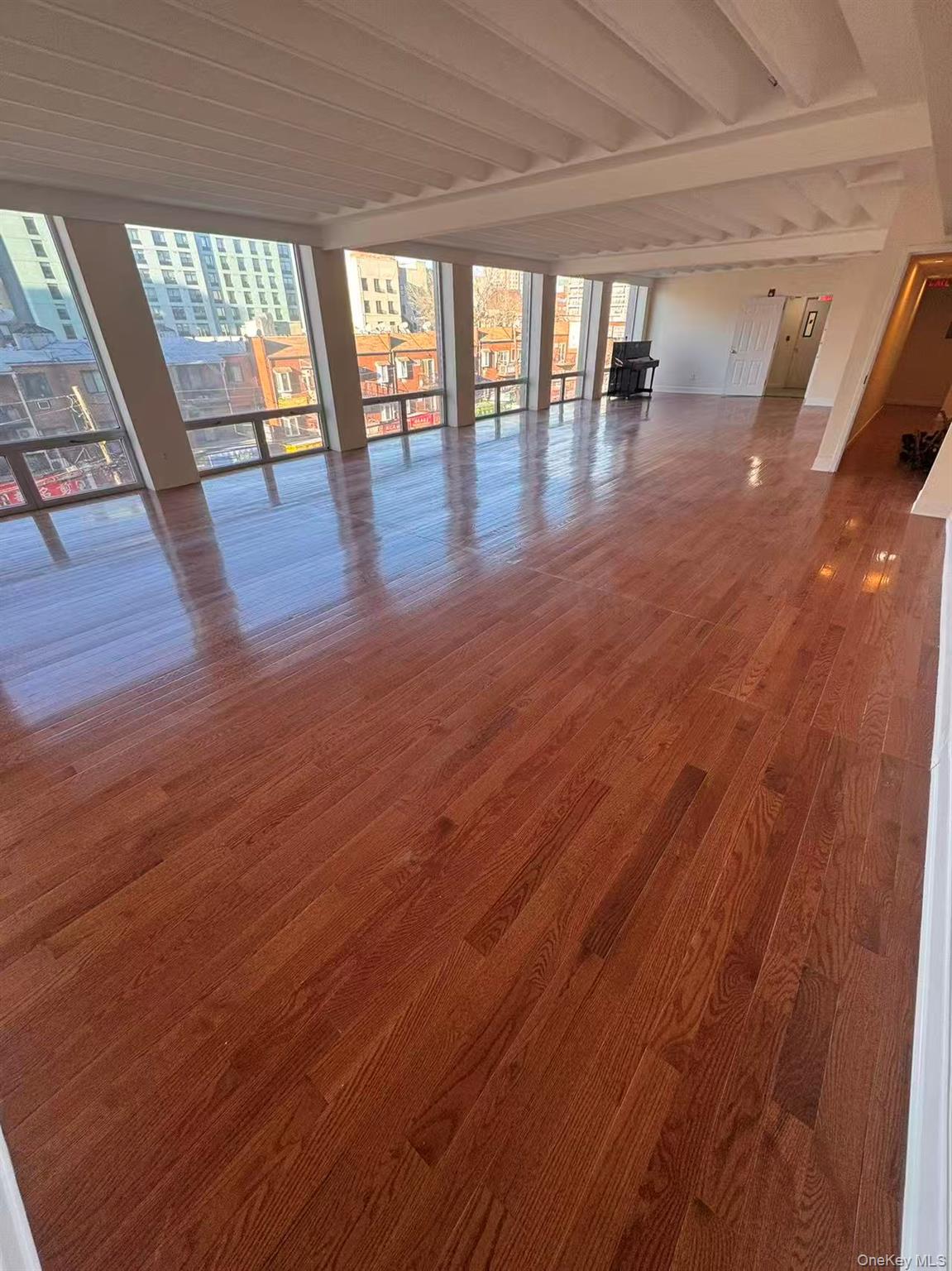 #3 photo, 13332 41st Road, Куинс ‖ Flushing , NY 11355